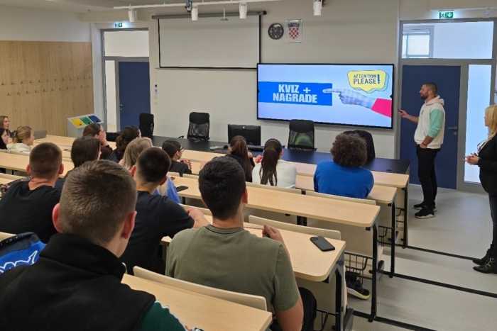 Stotinjak splitskih maturanata saznalo je kako besplatno putovati Europom