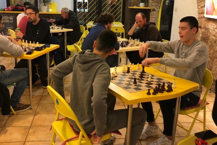 Tjedan prepun događanja u Zoni: Šah, razmjena odjeće, izložba i radionice!