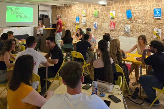 Dođite u Zonu na kvizove o mačkama i općem znanju te stand-up večer